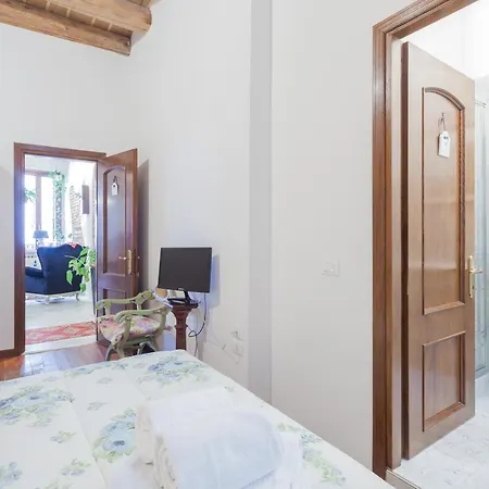 Residenza Principe Amedeo City Center Free Parking Verona Exterior photo