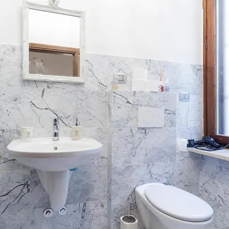Residenza Principe Amedeo City Center Free Parking Verona Exterior photo